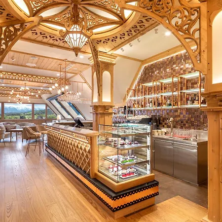 Bania Thermal & 4* Bialka Tatrzanska