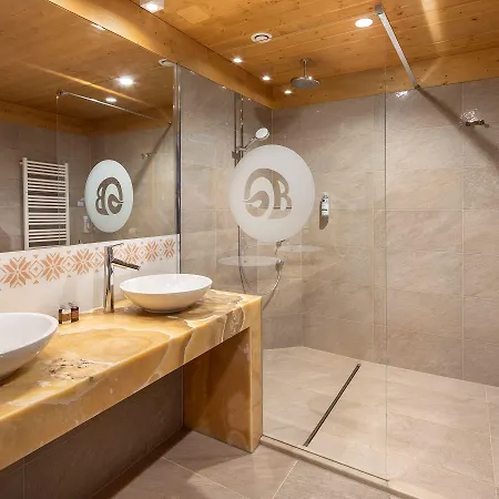 Bania Thermal & Ξενοδοχείο 4*